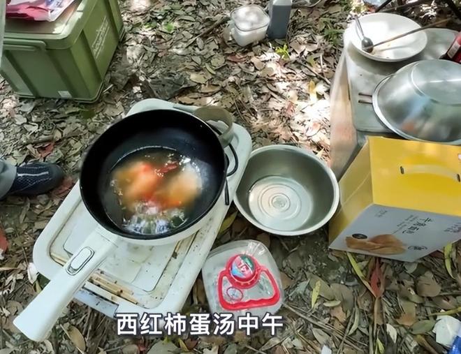 野外搭帐篷住了两年37岁依然娶不起妻新葡